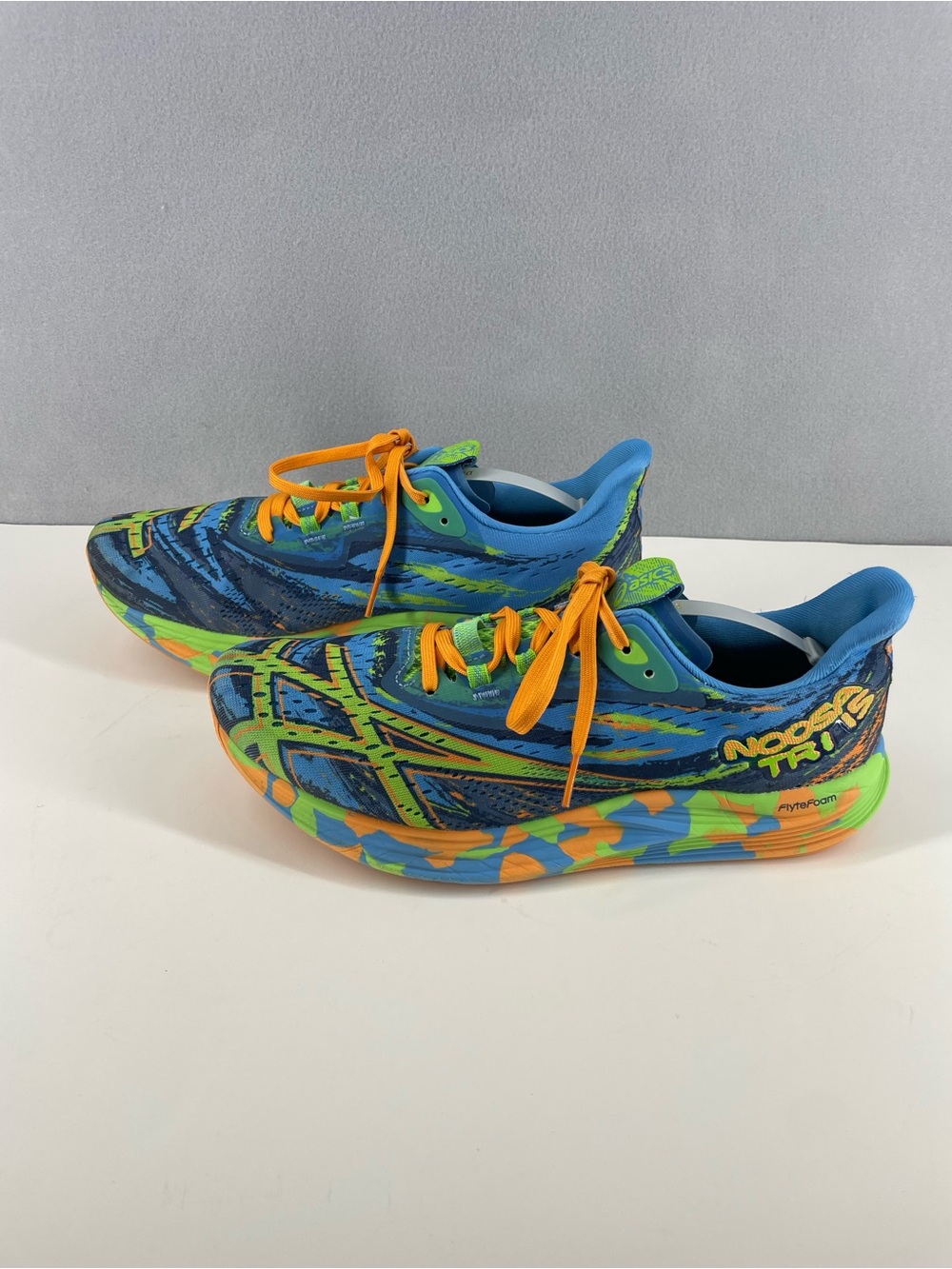 Mens Running Shoes Asics NOOSA Tri 15 Running Shoes 1011B609-403 Size 9
